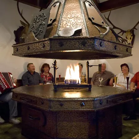 Hotel-restaurant-cafe Ehrich Hotel